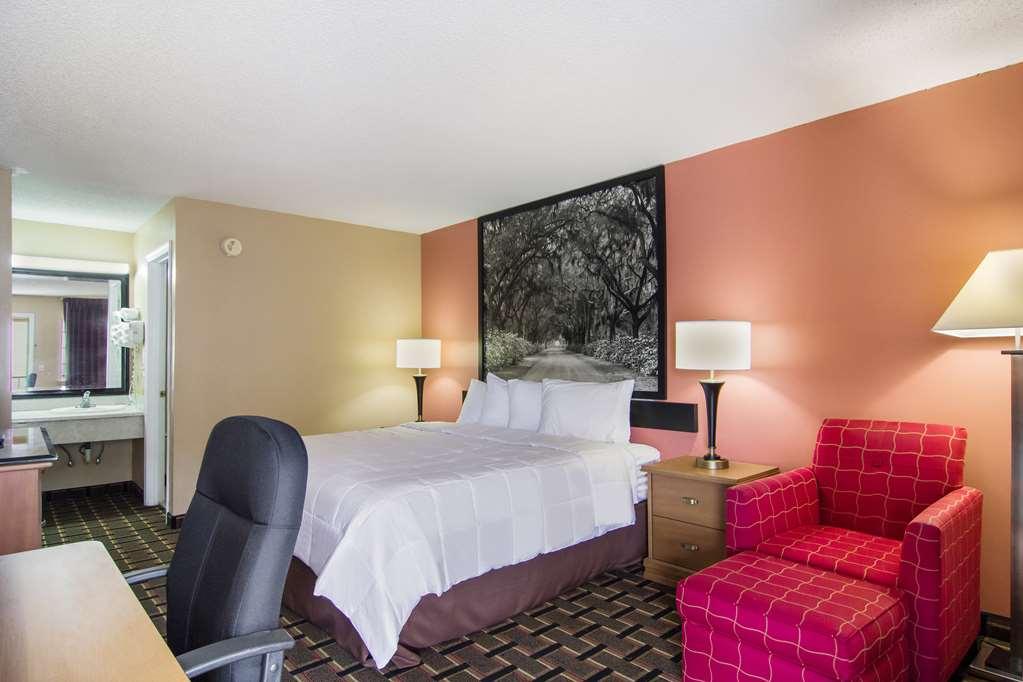 Americas Best Value Inn Дариен Стая снимка