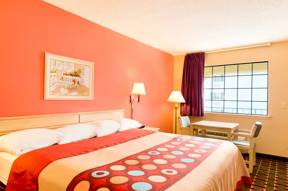 Americas Best Value Inn Дариен Екстериор снимка