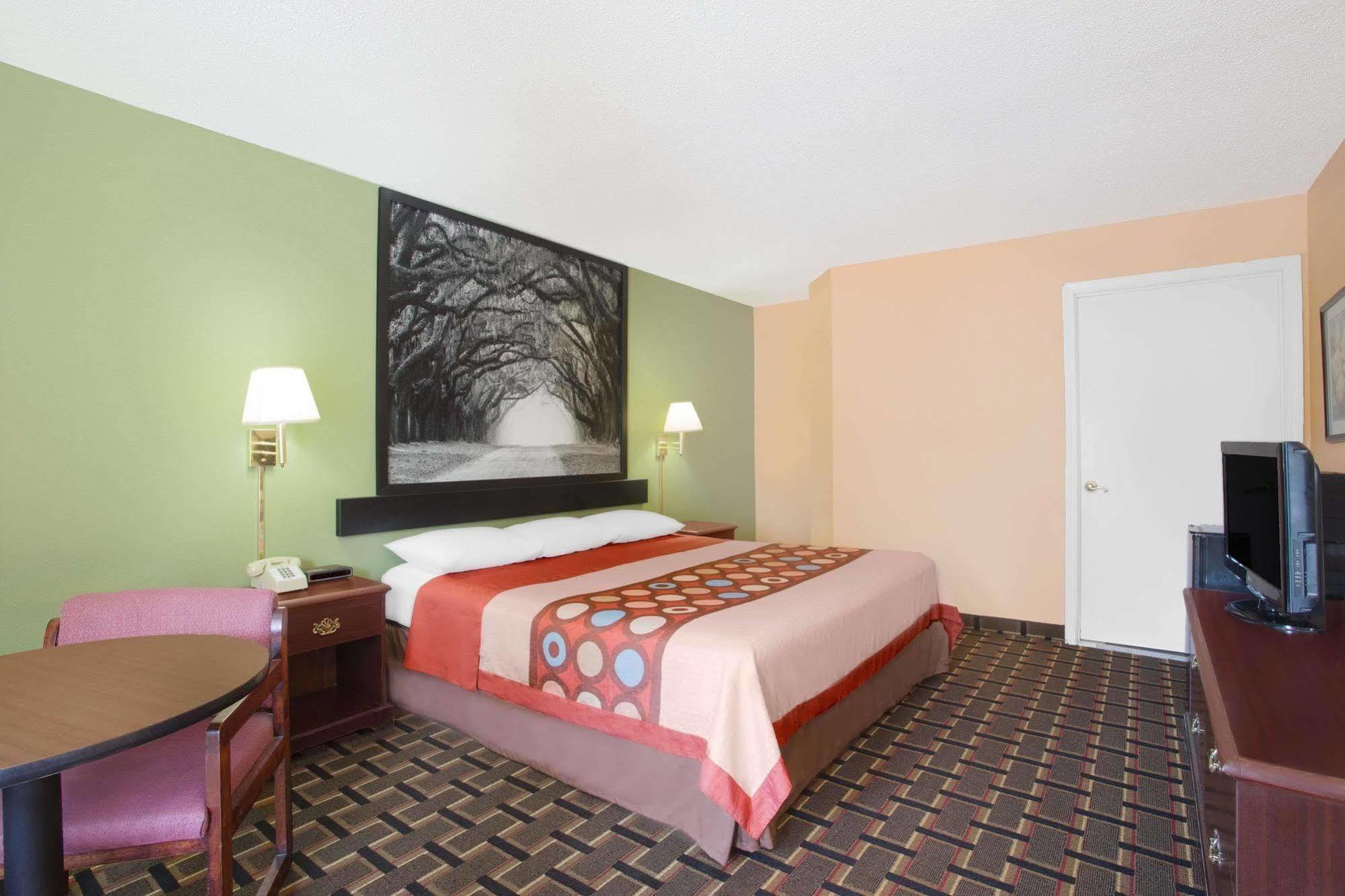 Americas Best Value Inn Дариен Екстериор снимка