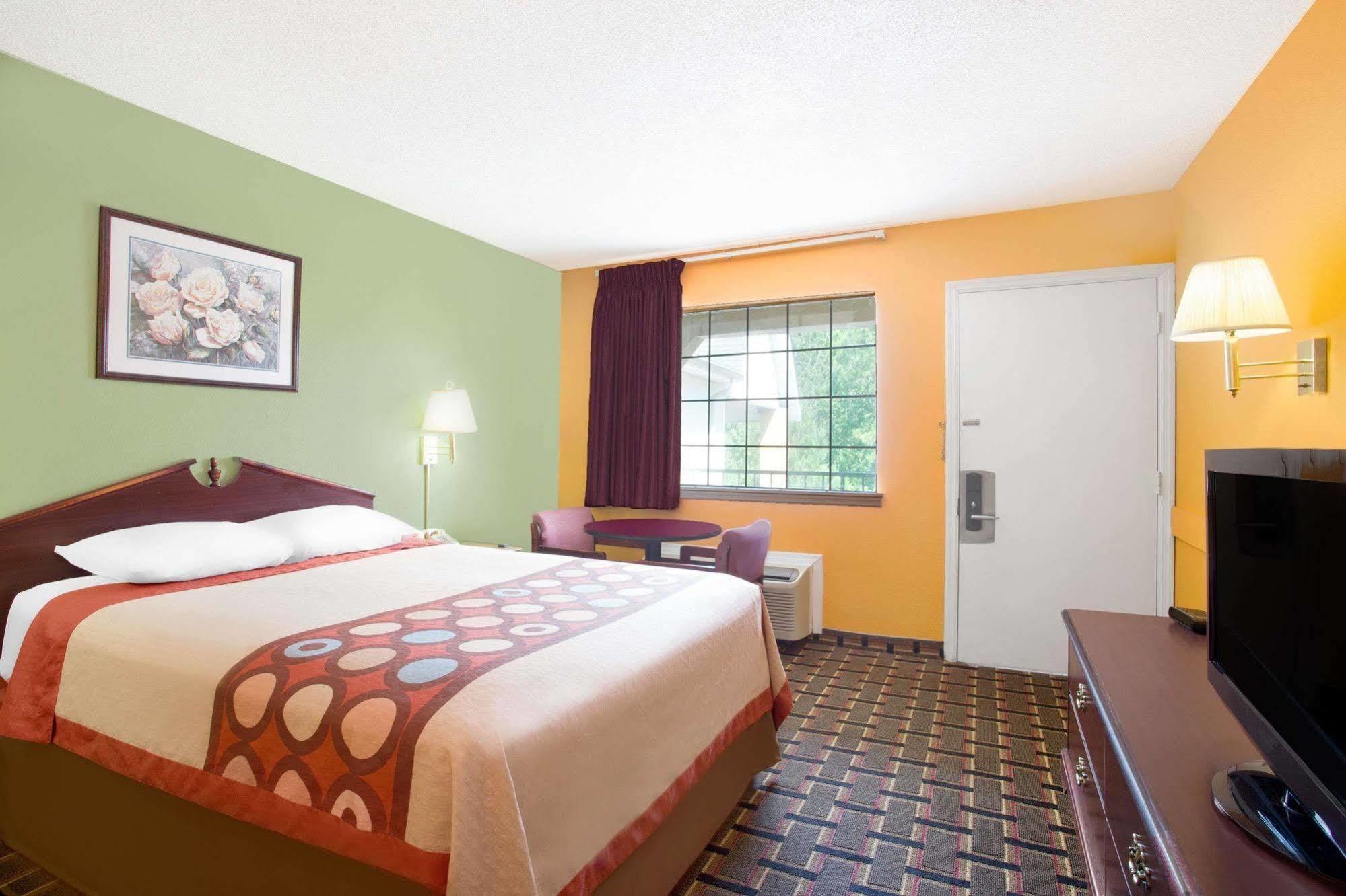 Americas Best Value Inn Дариен Екстериор снимка