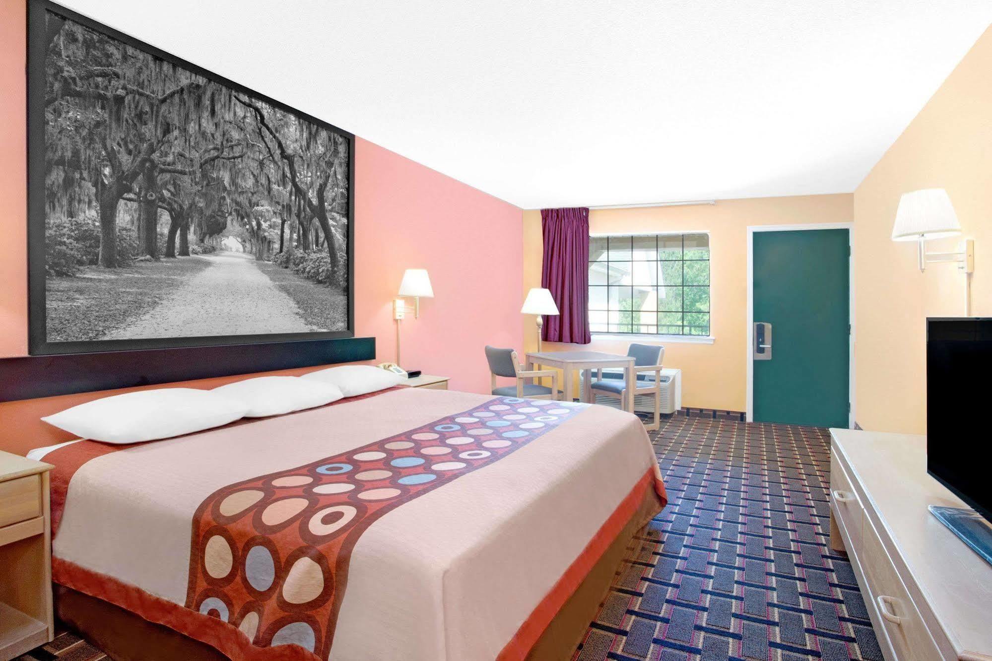 Americas Best Value Inn Дариен Екстериор снимка