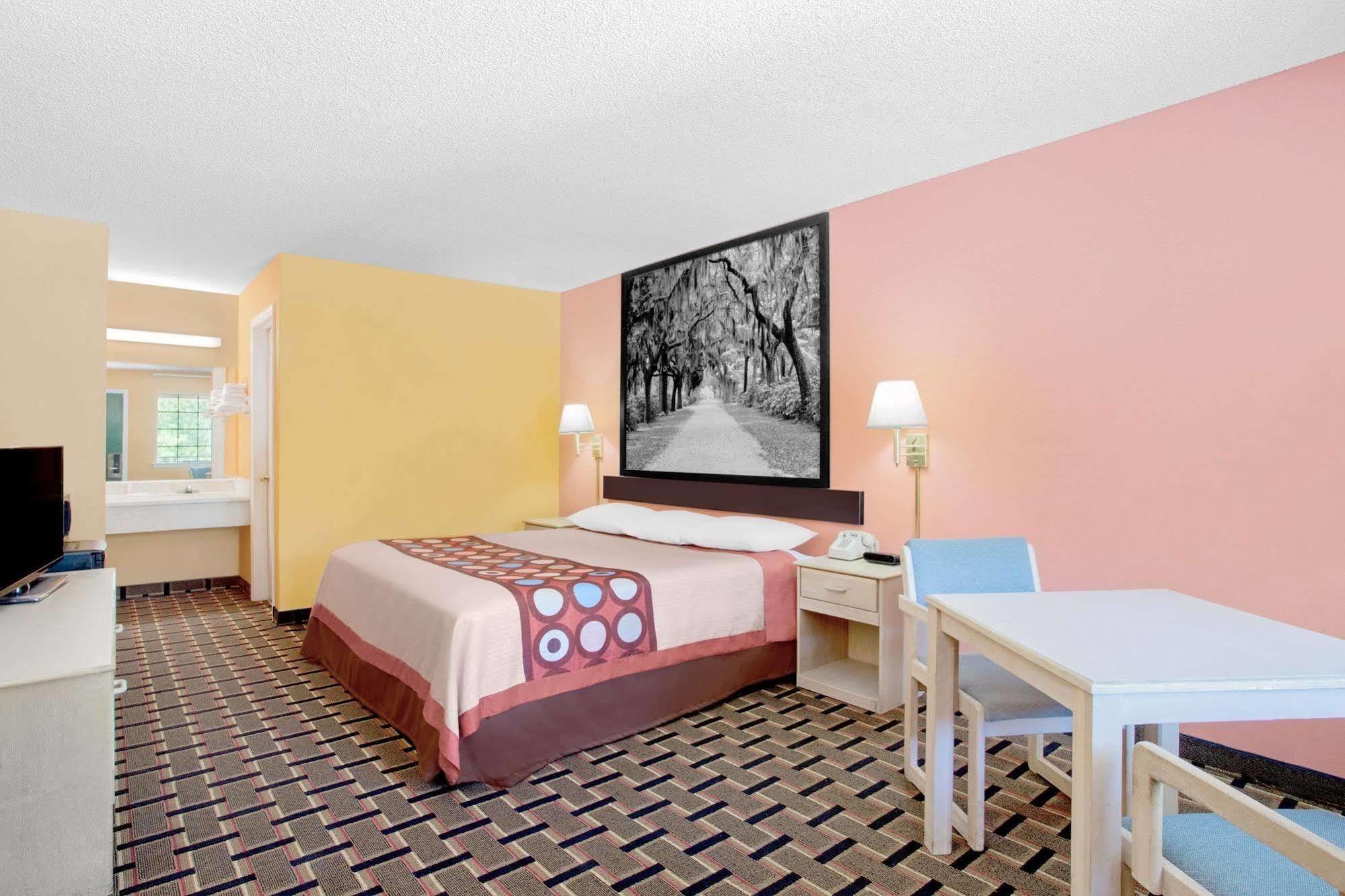 Americas Best Value Inn Дариен Екстериор снимка
